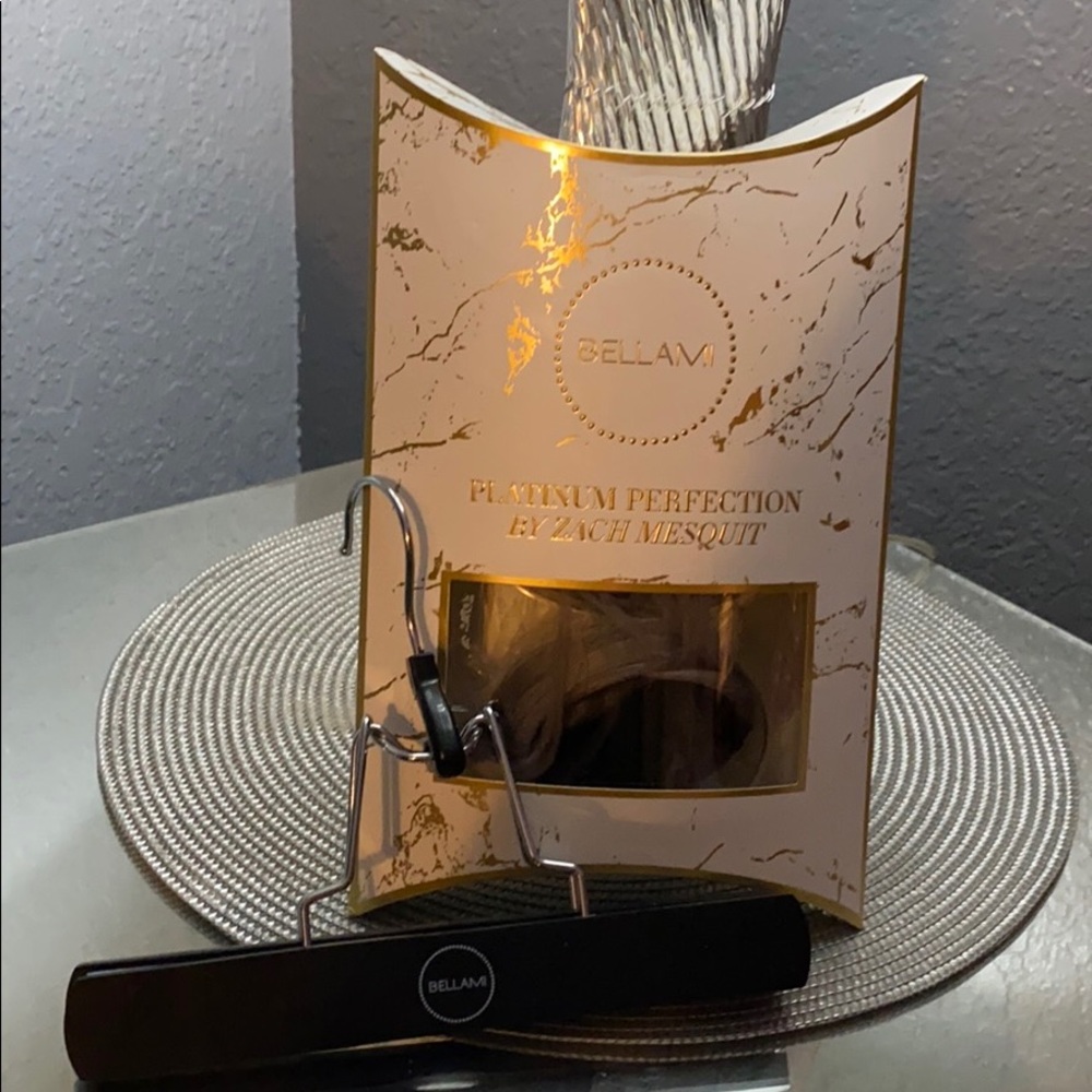 Bellami 22” inch clip-ins Extensions Platinum